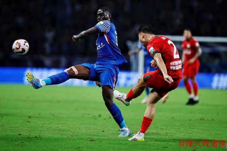 打破魔咒 申花蜕变更强 阿苏埃首战耀眼