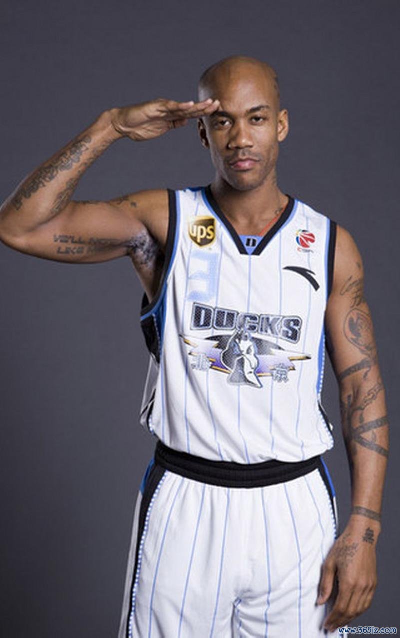 香港篮球少年北京交流 传奇球星马布里亲临指导