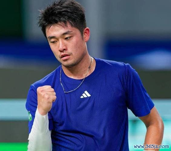 香港赛吴易昺强势晋级次轮 黄泽林双打首战告捷